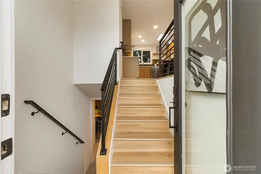 1831 201st Place Sw, Lynnwood, WA 98036 - Image #2