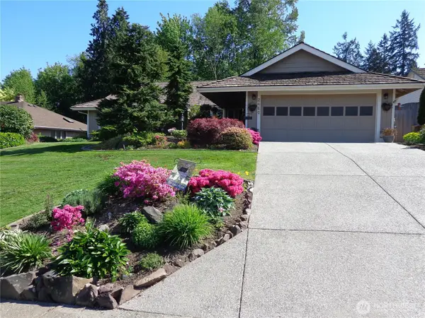 2460 215th Place Sw, Brier, WA 98036