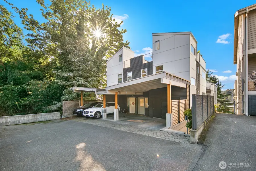 2808 14th Avenue W #B, Seattle, WA 98119 - Image #2