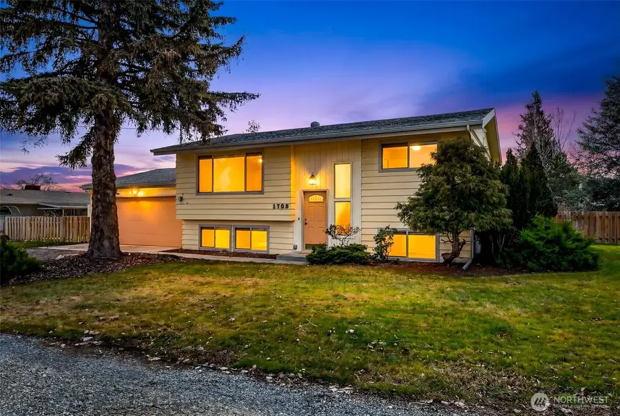 1705 Norman Street, Wenatchee, WA 98801 - Image #3