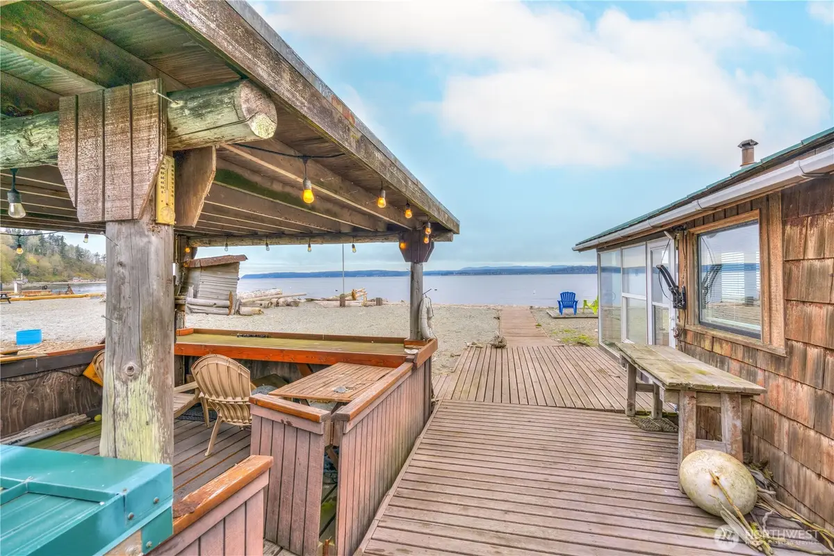 15 Snoqualmie Ave., Hat Island, WA 98206 - #1