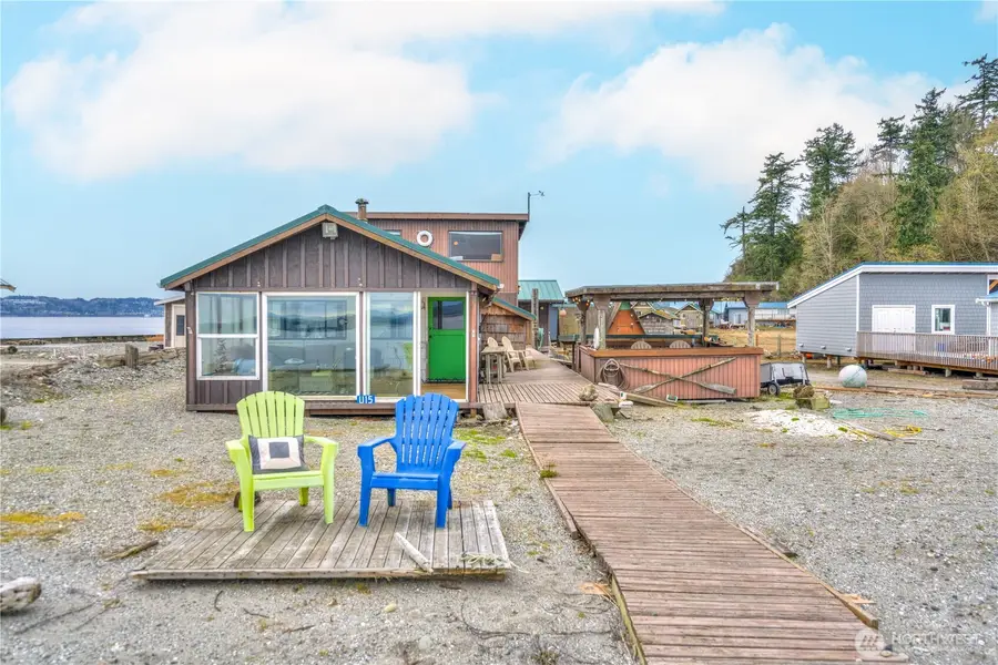 15 Snoqualmie Ave., Hat Island, WA 98206 - #2