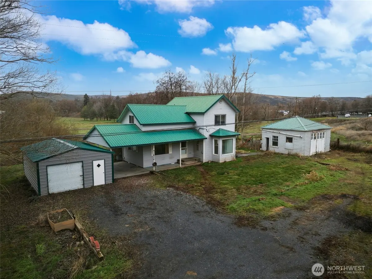244 E Camp Road, Waitsburg, WA 99361 - Image #1