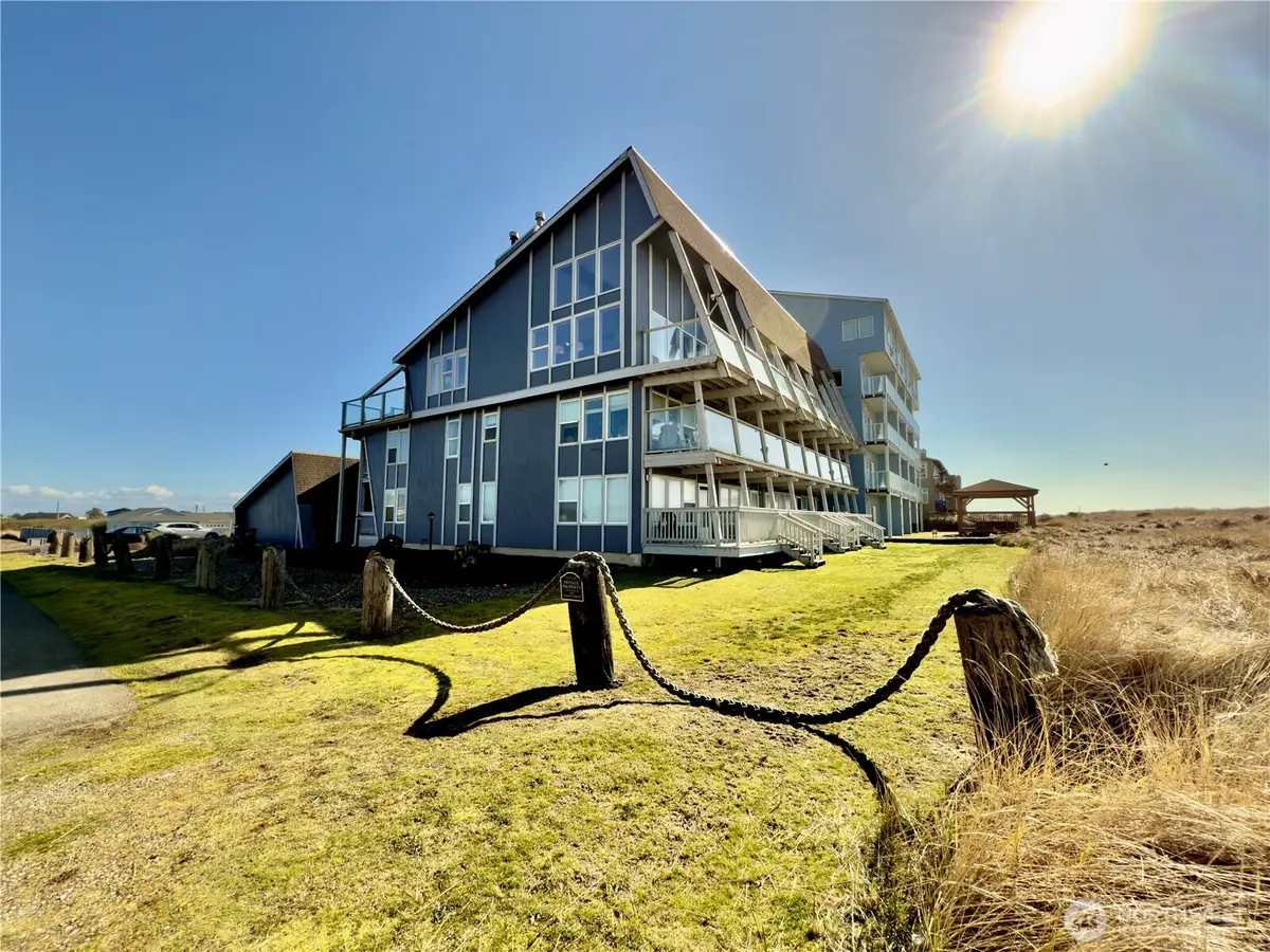 1301 Ocean Shores Boulevard Sw #1, Ocean Shores, WA 98569 - Image #1
