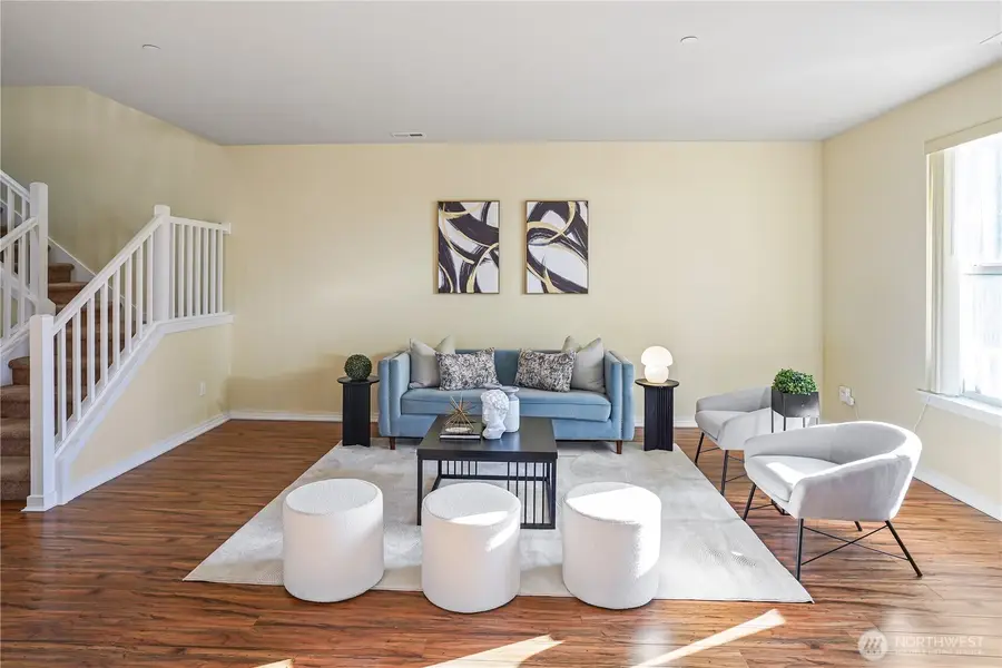 1615 Redmond Ct Ne, Renton, WA 98055 - Image #3