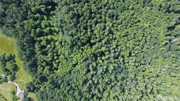 210 Pugh Road Ne, Poulsbo, WA 98370