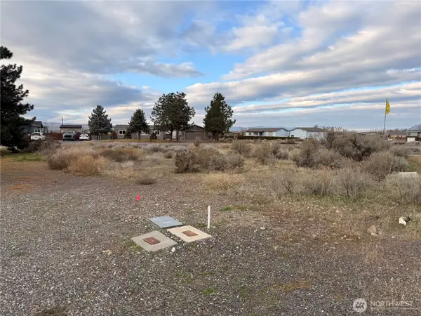 306 Agate Lane Sw, Mattawa, WA 99349