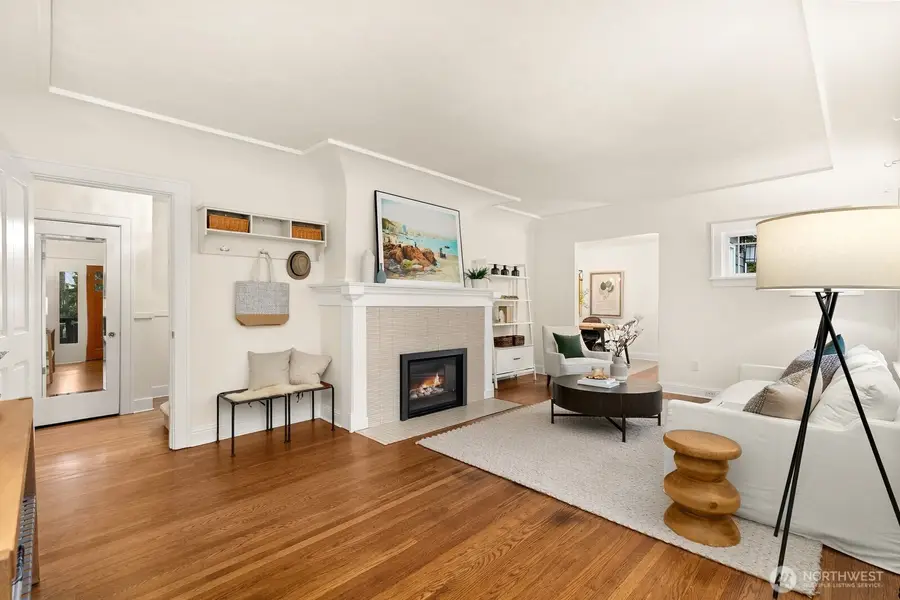 2568 28th Avenue W, Seattle, WA 98199 - Image #3