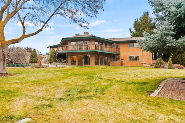 2550 E Selah Road, Yakima, WA 98901