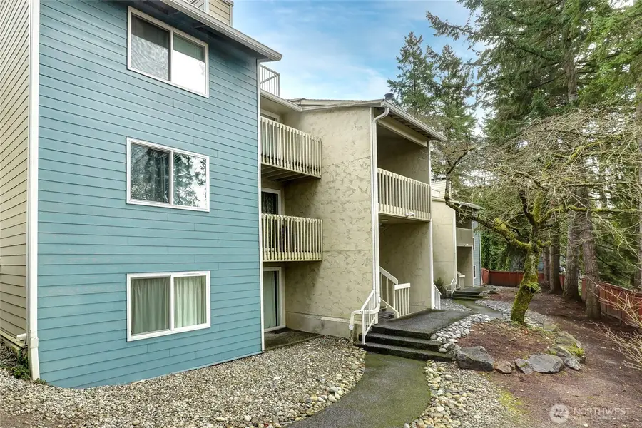 9474 Redmond Woodinville Road Ne #A303, Redmond, WA 98052 - Image #2