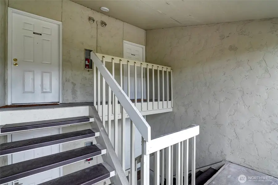 9474 Redmond Woodinville Road Ne #A303, Redmond, WA 98052 - Image #3