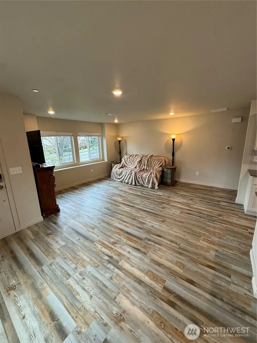 3572 Hoffman Hill Boulevard, Dupont, WA 98327 - Image #2