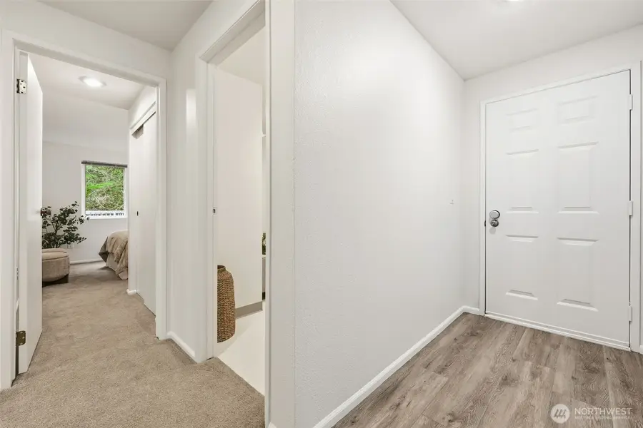 206 Mountain Park Boulevard Sw #D204, Issaquah, WA 98027 - Image #3