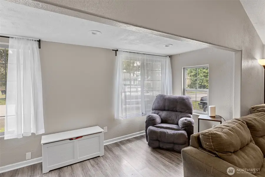 1325 Carr Boulevard, Bremerton, WA 98312 - #3