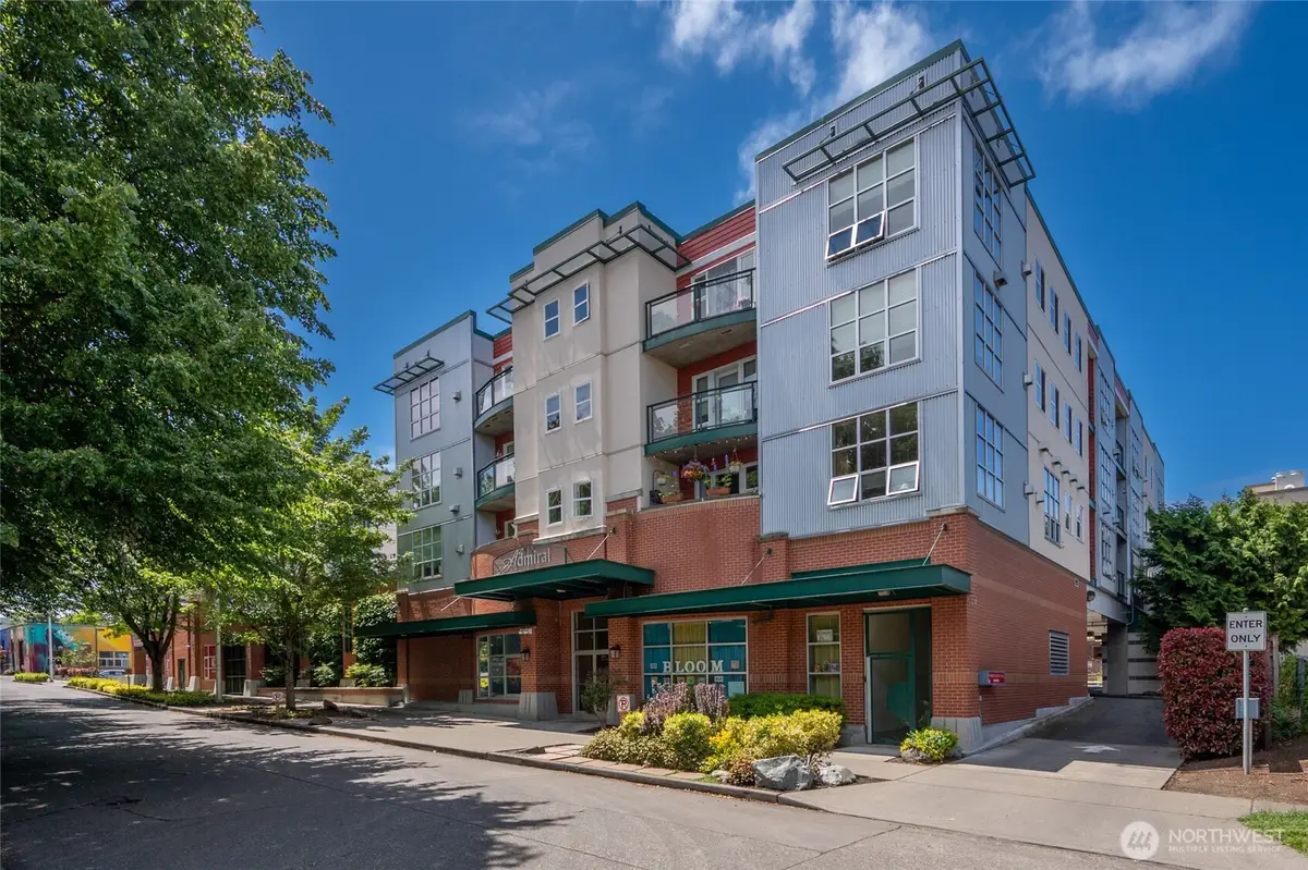 2331 42nd Avenue Sw #209, Seattle, WA 98116 - Image #1