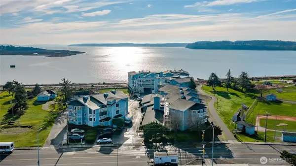 651 SE Bayshore #B301, Oak Harbor, WA 98277
