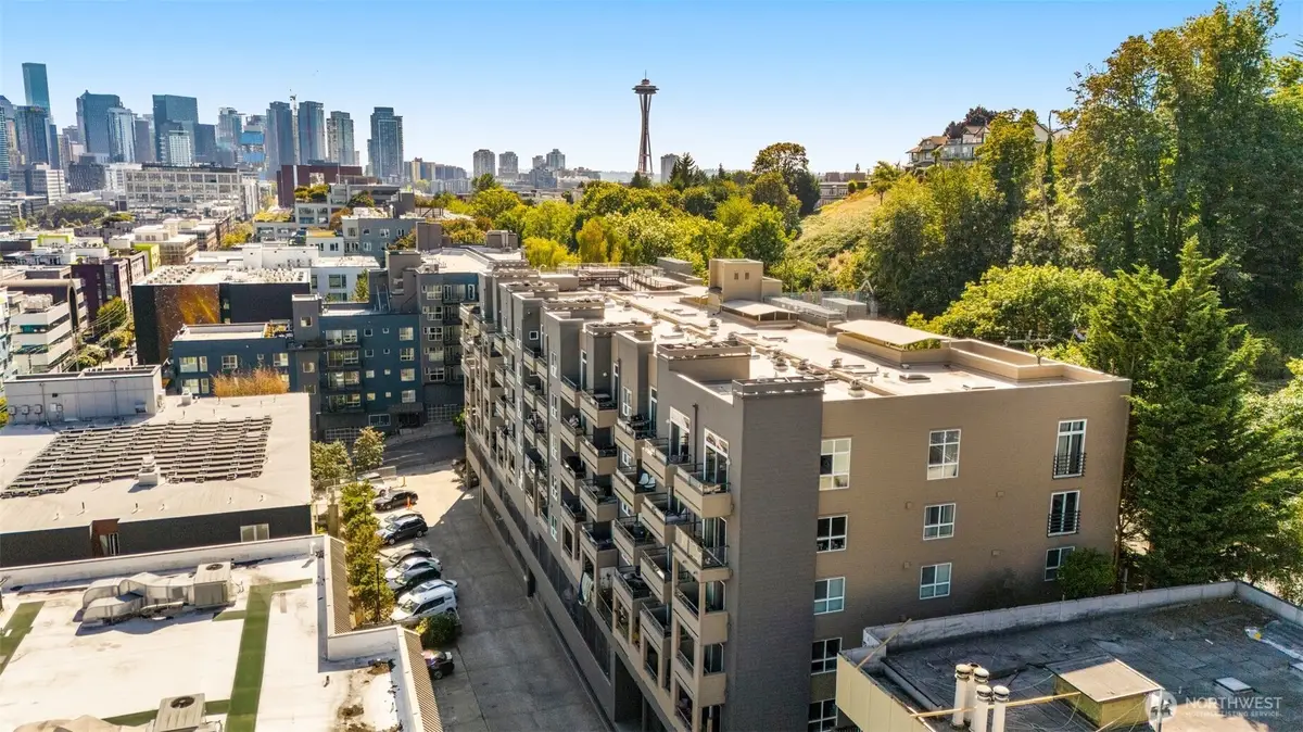 1504 Aurora Avenue N #101, Seattle, WA 98109 - Image #1