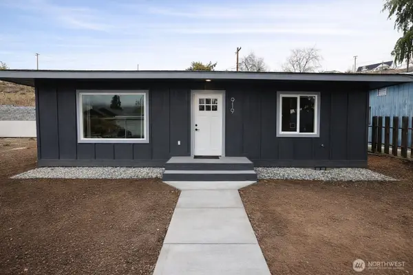 919 E Johnson Avenue, Chelan, WA 98816