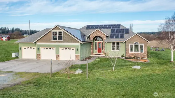 120 W Crescent Harbor Road, Oak Harbor, WA 98277