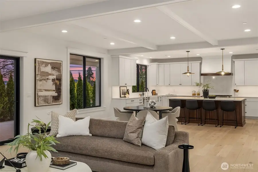 6571 102nd Avenue Ne, Kirkland, WA 98033 - Image #3