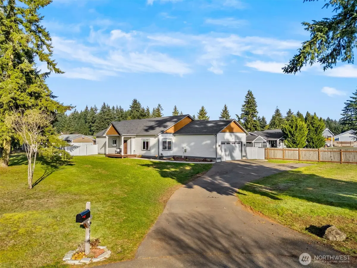 17912 Daryl Lane Sw, Rochester, WA 98579 - Image #1