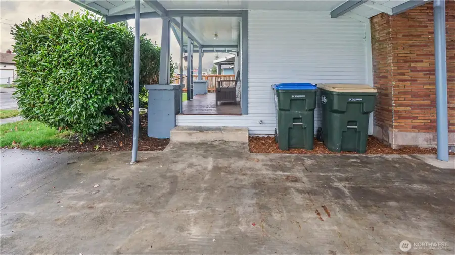 322 S Diamond Street, Centralia, WA 98531 - Image #2