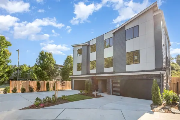 1528 243rd Place Sw #A, Bothell, WA 98021