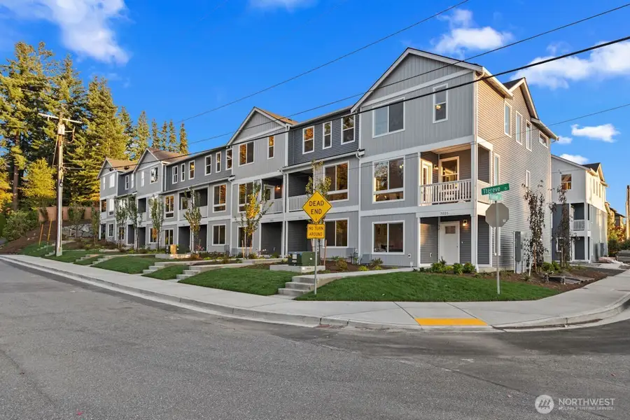 7027 Rainier Drive #H, Everett, WA 98203 - Image #2