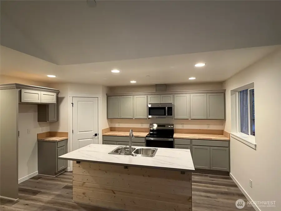 56114 343rd Avenue Ct E, Ashford, WA 98304 - Image #2