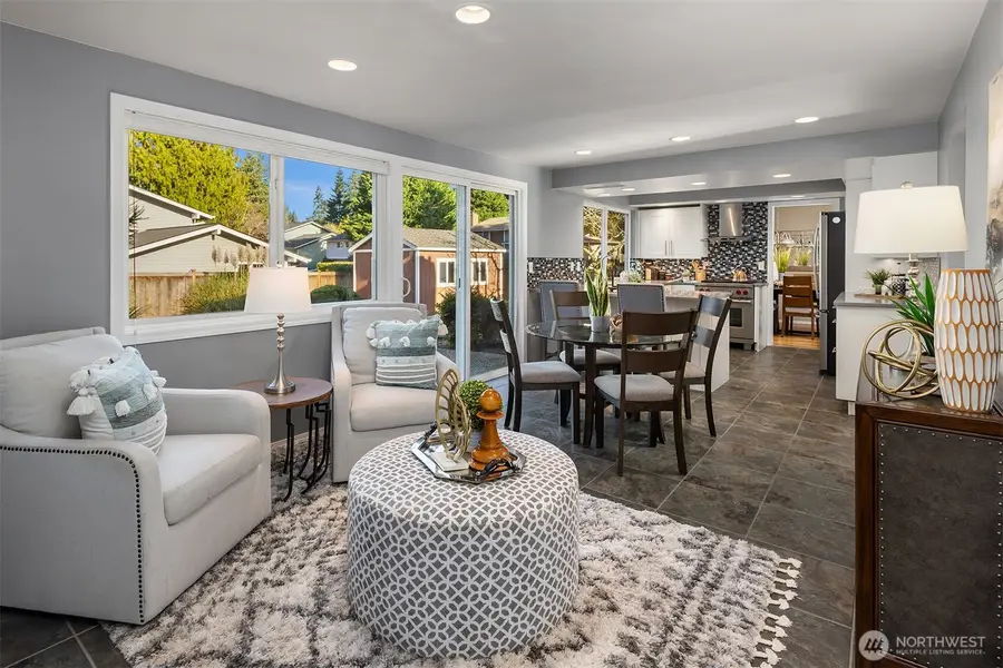 12042 SE 52nd Street, Bellevue, WA 98006 - Image #3