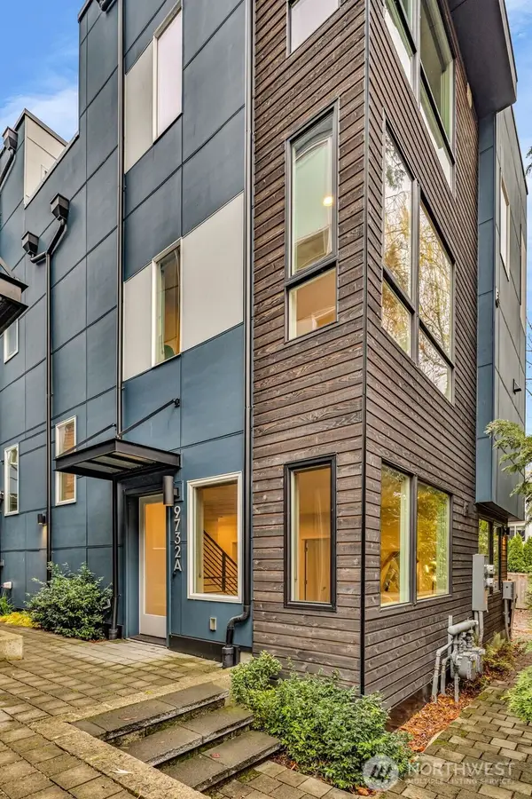 9732 Woodlawn Avenue N #A, Seattle, WA 98103