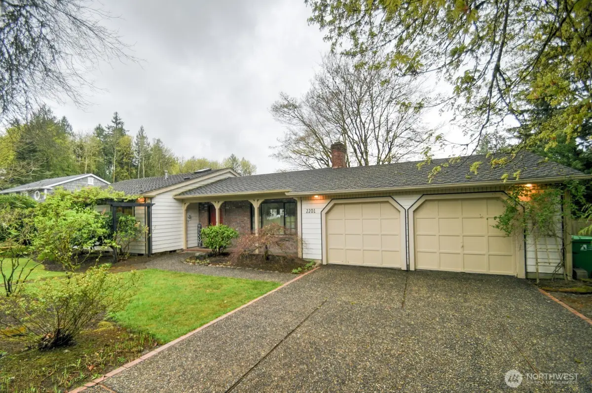 2201 Nut Tree Loop Se, Olympia, WA 98501 - #1