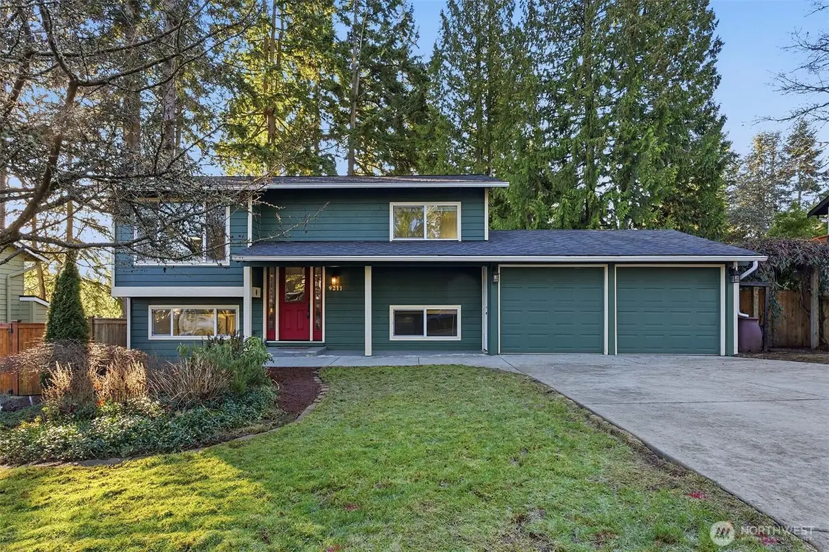 9211 NE 136th Pl, Kirkland, WA 98034 - Image #1