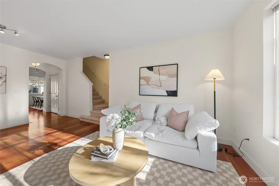 18258 Ne 96th Way #101, Redmond, WA 98052 - Image #3