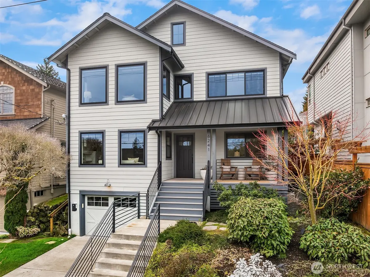 6241 38th Avenue Ne, Seattle, WA 98115 - Image #1