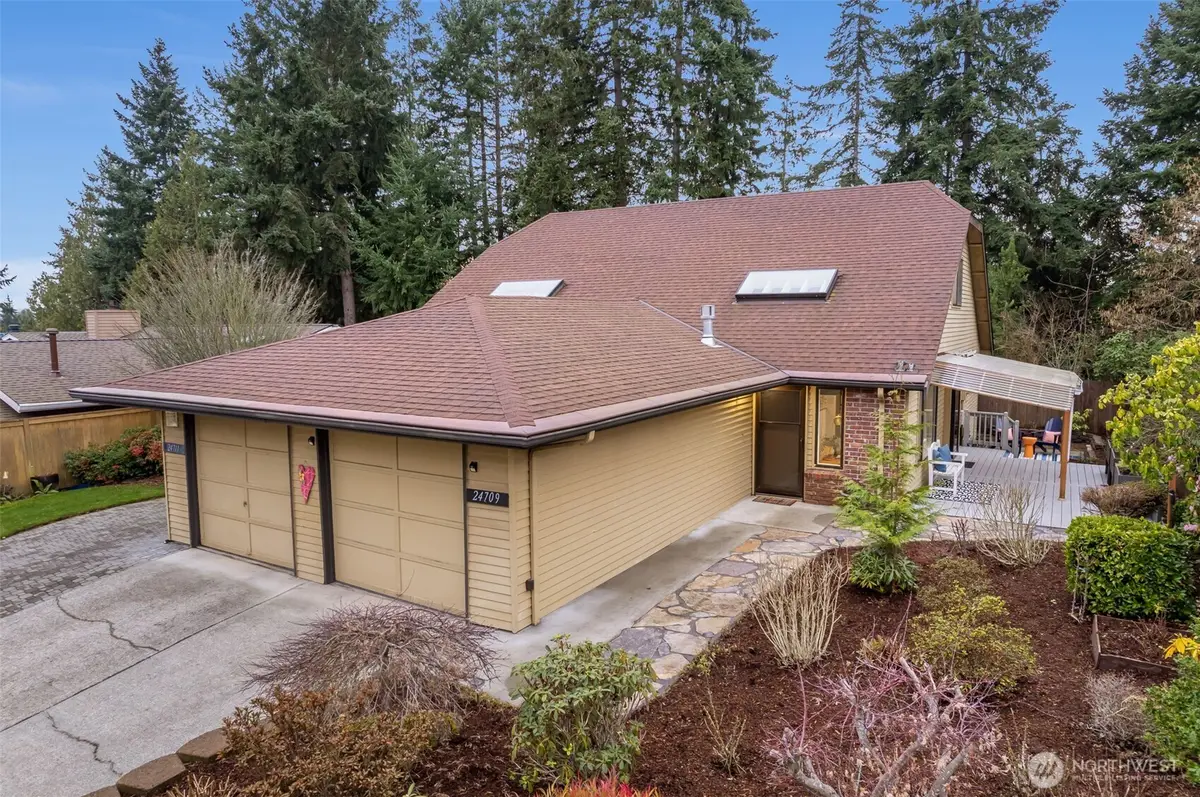 24709 13th Avenue S, Des Moines, WA 98198 - #1