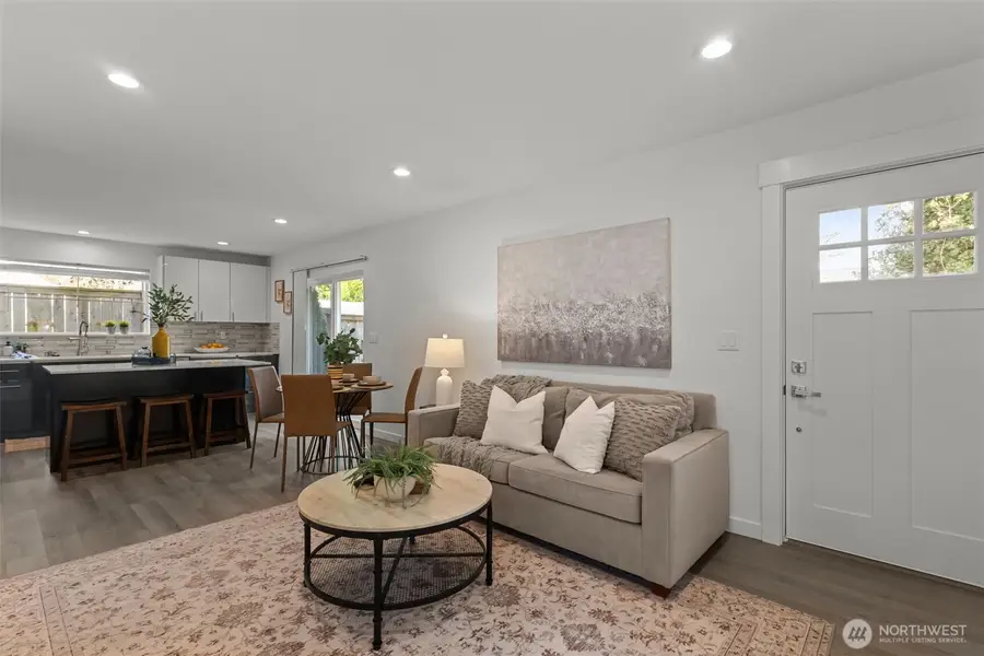 712 NW 95th Street, Seattle, WA 98117 - Image #3