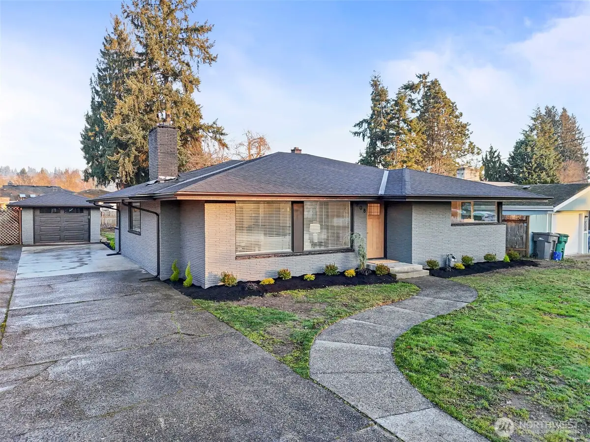 208 J Street Ne, Auburn, WA 98002 - Image #1