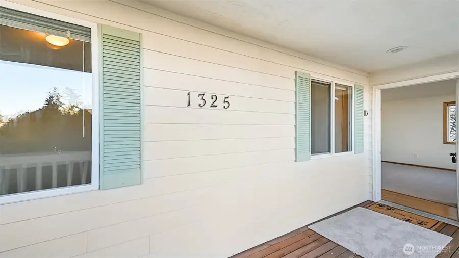 1325 Roma Road, Bellingham, WA 98226 - Image #3