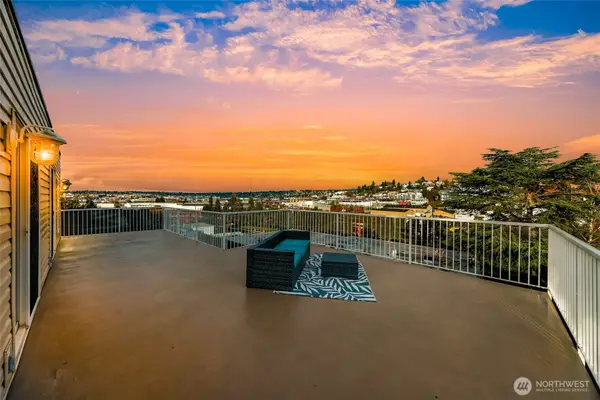 3228 21st Avenue W #300, Seattle, WA 98199