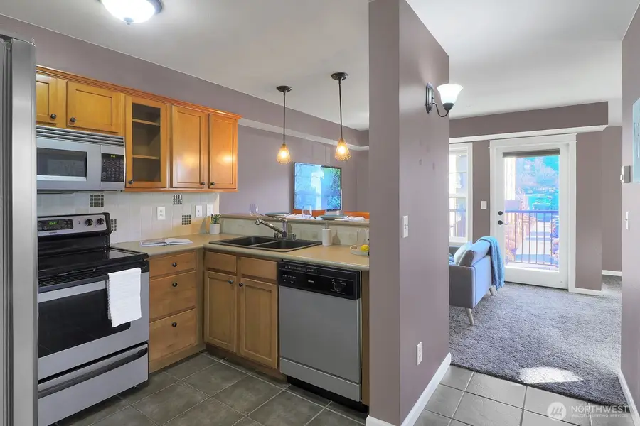 690 32nd Street #B211, Bellingham, WA 98225 - Image #2