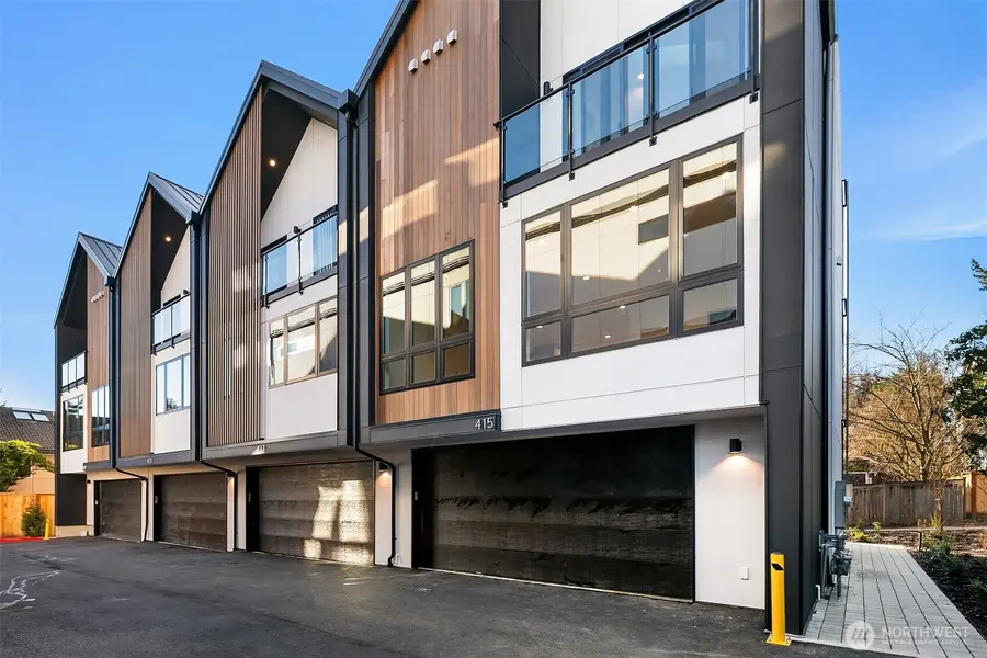 413 99th Avenue Ne, Bellevue, WA 98004 - Image #2