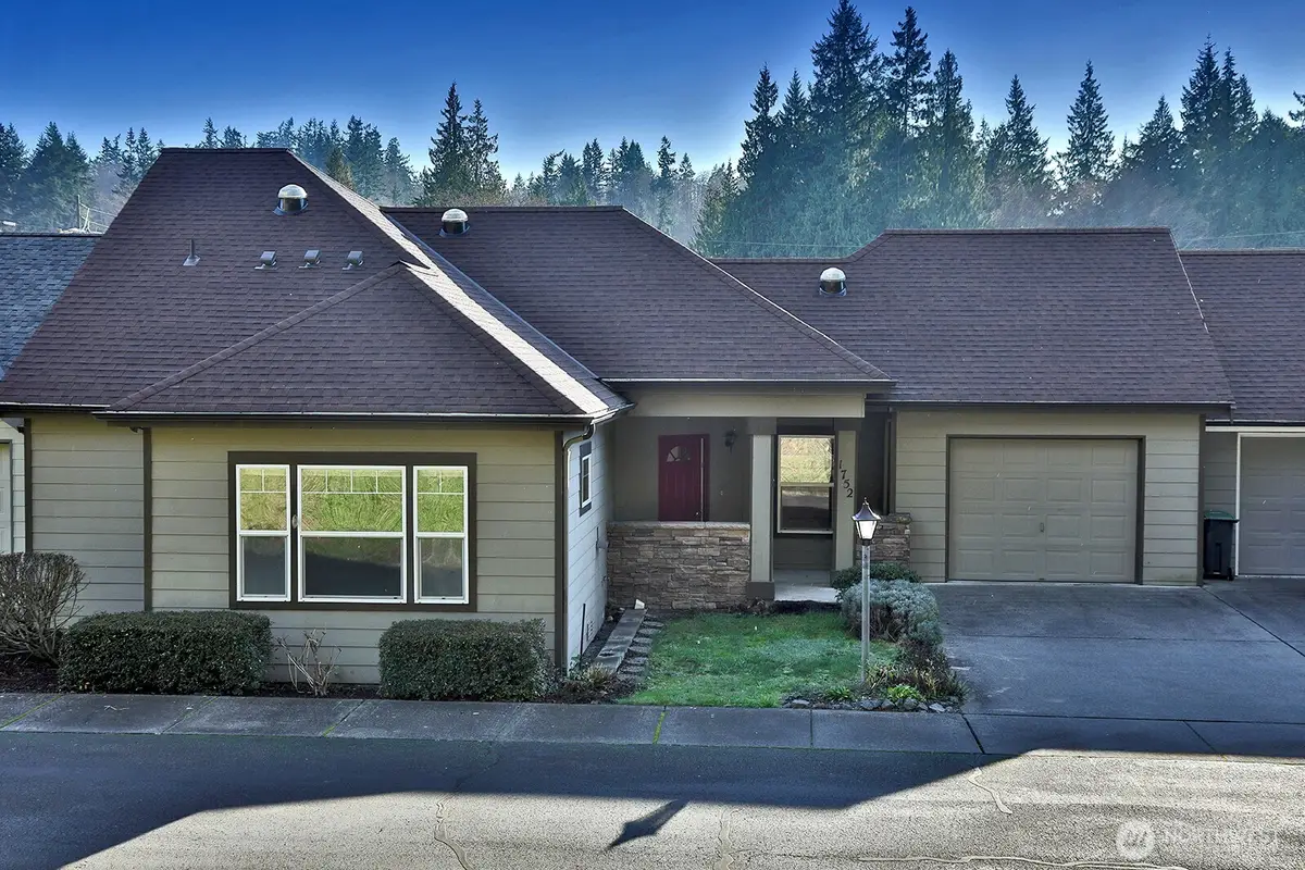 1752 Lee Court #5, Freeland, WA 98249 - Image #1