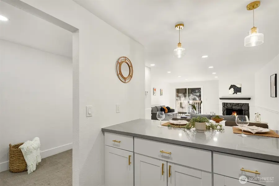 14527 NE 40th Street #G104, Bellevue, WA 98007 - Image #3