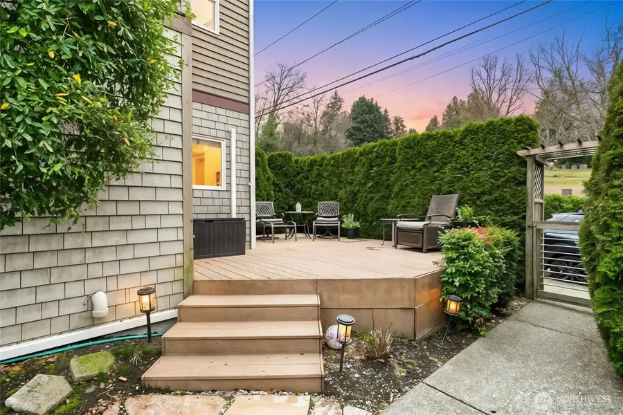 2906 5th Avenue W, Seattle, WA 98119 - Image #2