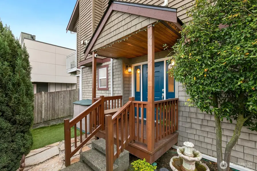 2906 5th Avenue W, Seattle, WA 98119 - Image #3