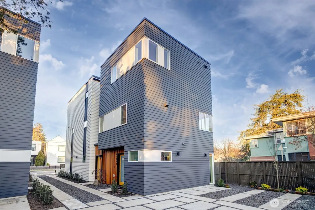 4409 S Holly Street, Seattle, WA 98118 - Image #1