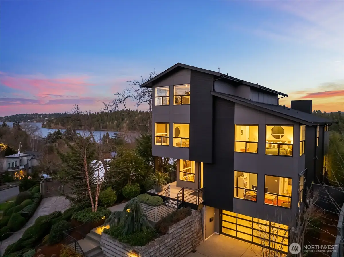 5950 Oakhurst Rd S, Seattle, WA 98118 - #1