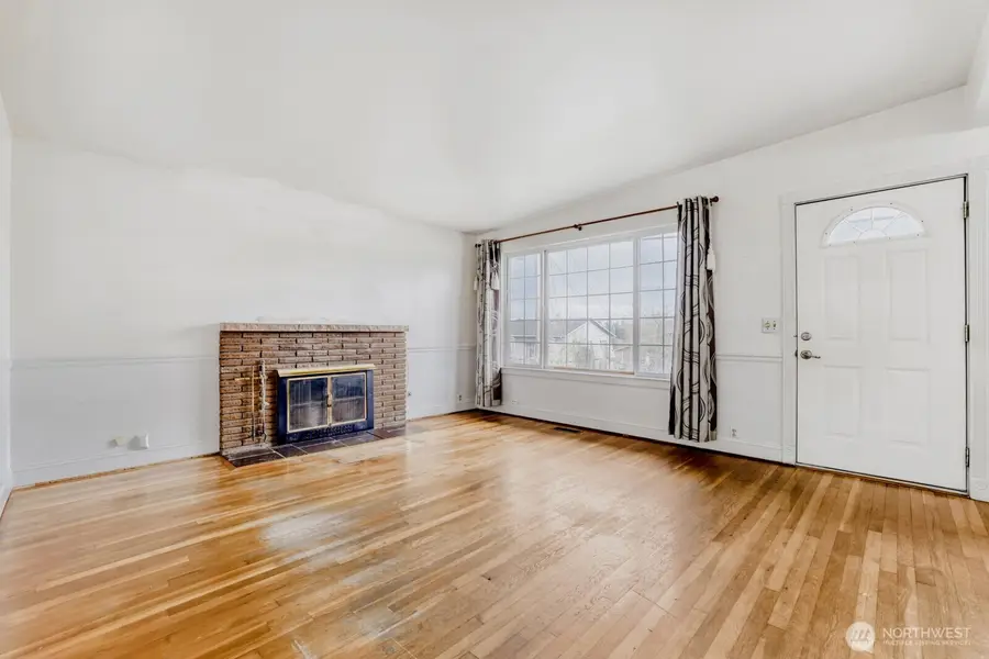 17028 Larch Way, Lynnwood, WA 98037 - Image #3