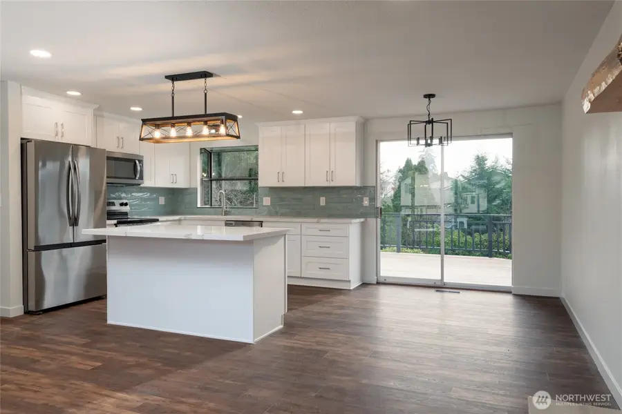 3524 200th Place Sw, Lynnwood, WA 98036 - Image #2